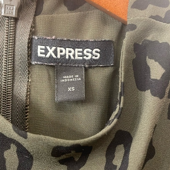 Express Olive Green Leopard Print Top - Picture 2 of 2
